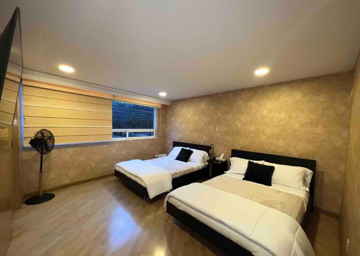 Spacious Polanco Home with Patio Ideal for Groups