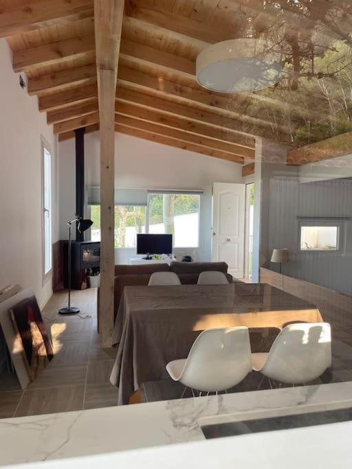 Monte y playa junto al mar - Property Image 1