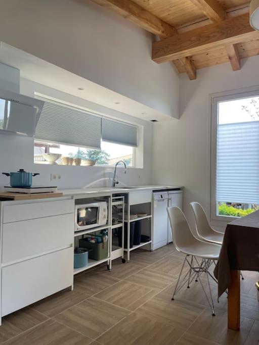 Monte y playa junto al mar - Property Image 3