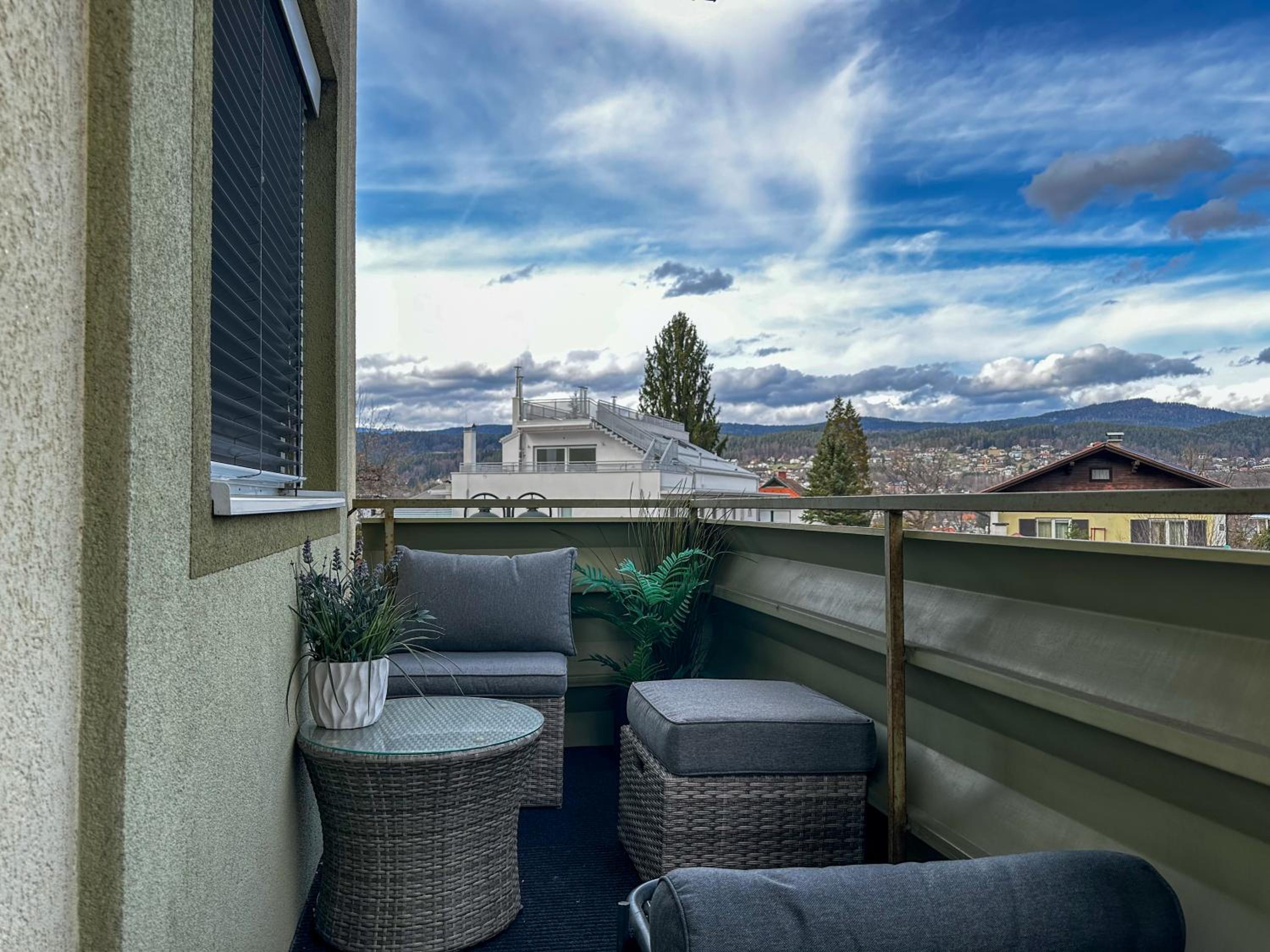 Efeunest - Stilvolles Apartment mit Balkon