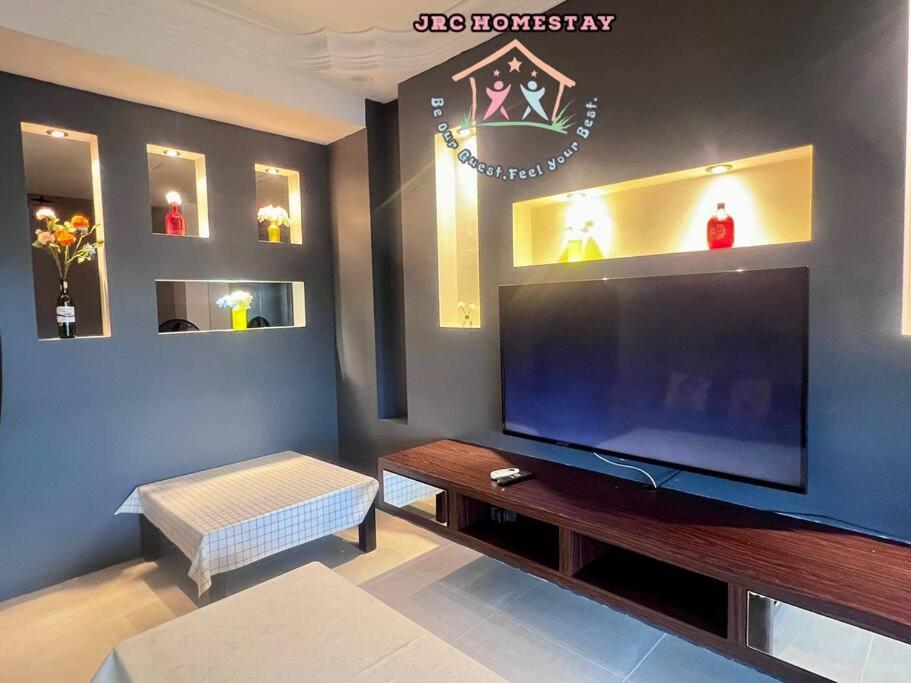 JRC Homestay EJ 23 (Ehsan Jaya)