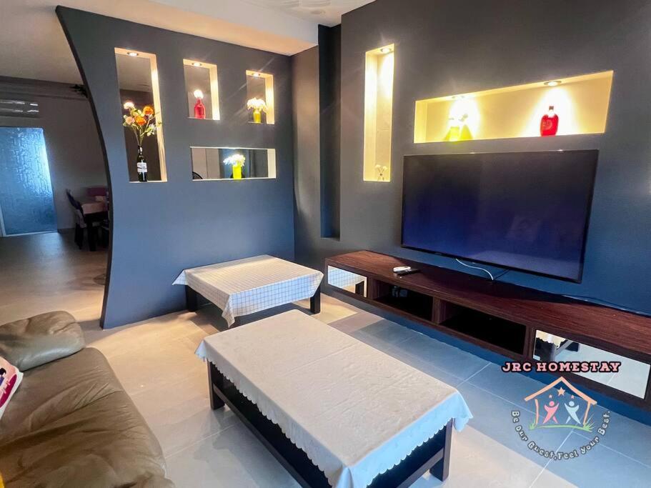 JRC Homestay EJ 23 (Ehsan Jaya)