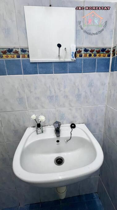 JRC Homestay EJ 23 (Ehsan Jaya)