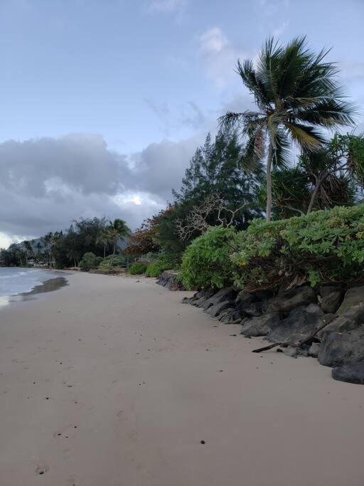 Moeʻuhane Kai Beach Front Home view 2