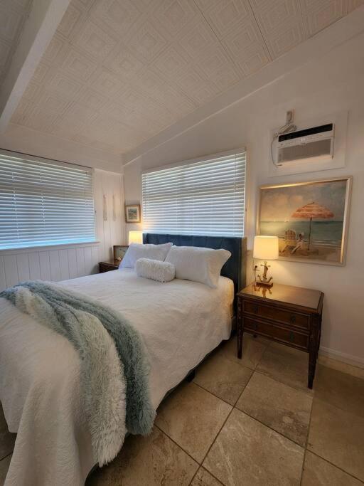 Moeʻuhane Kai Beach Front Home view 3