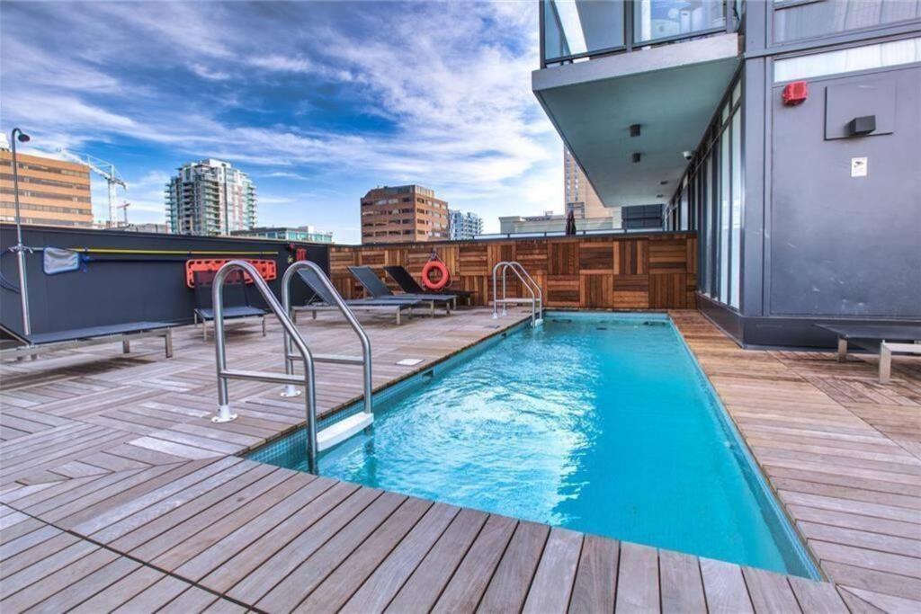 *Sky Palace* with Views, Balcony, & Outdoor Pool