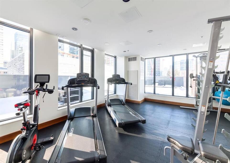 *Sky Palace* with Views, Balcony, & Outdoor Pool