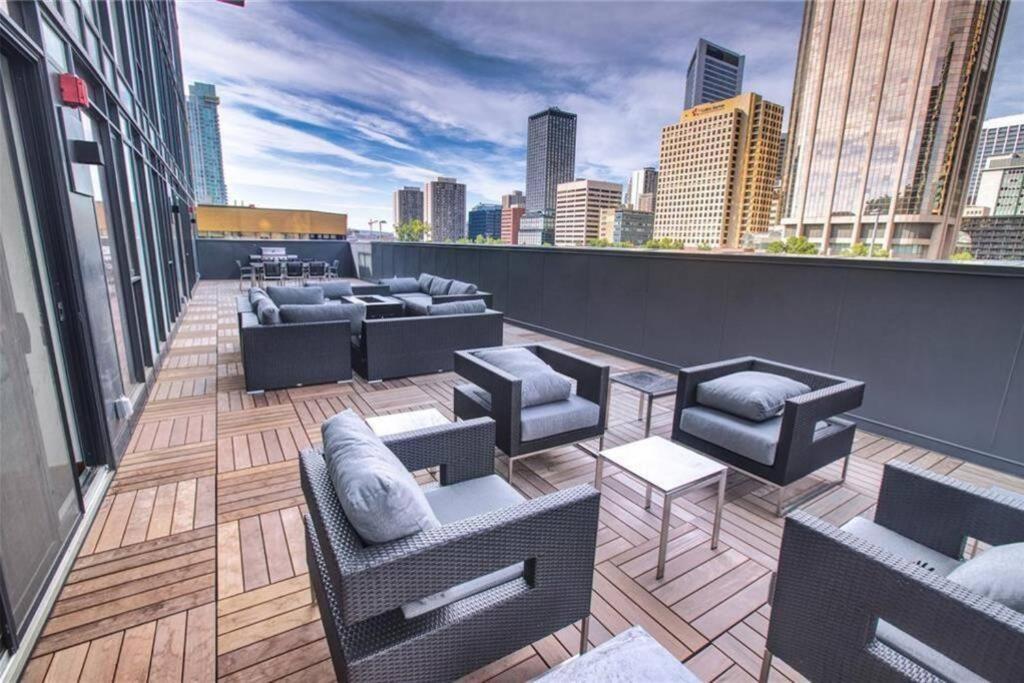 *Sky Palace* with Views, Balcony, & Outdoor Pool