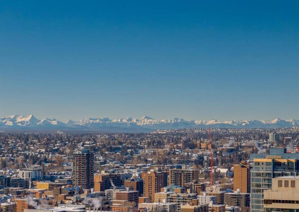 *Sky Palace* with Views, Balcony, & Outdoor Pool