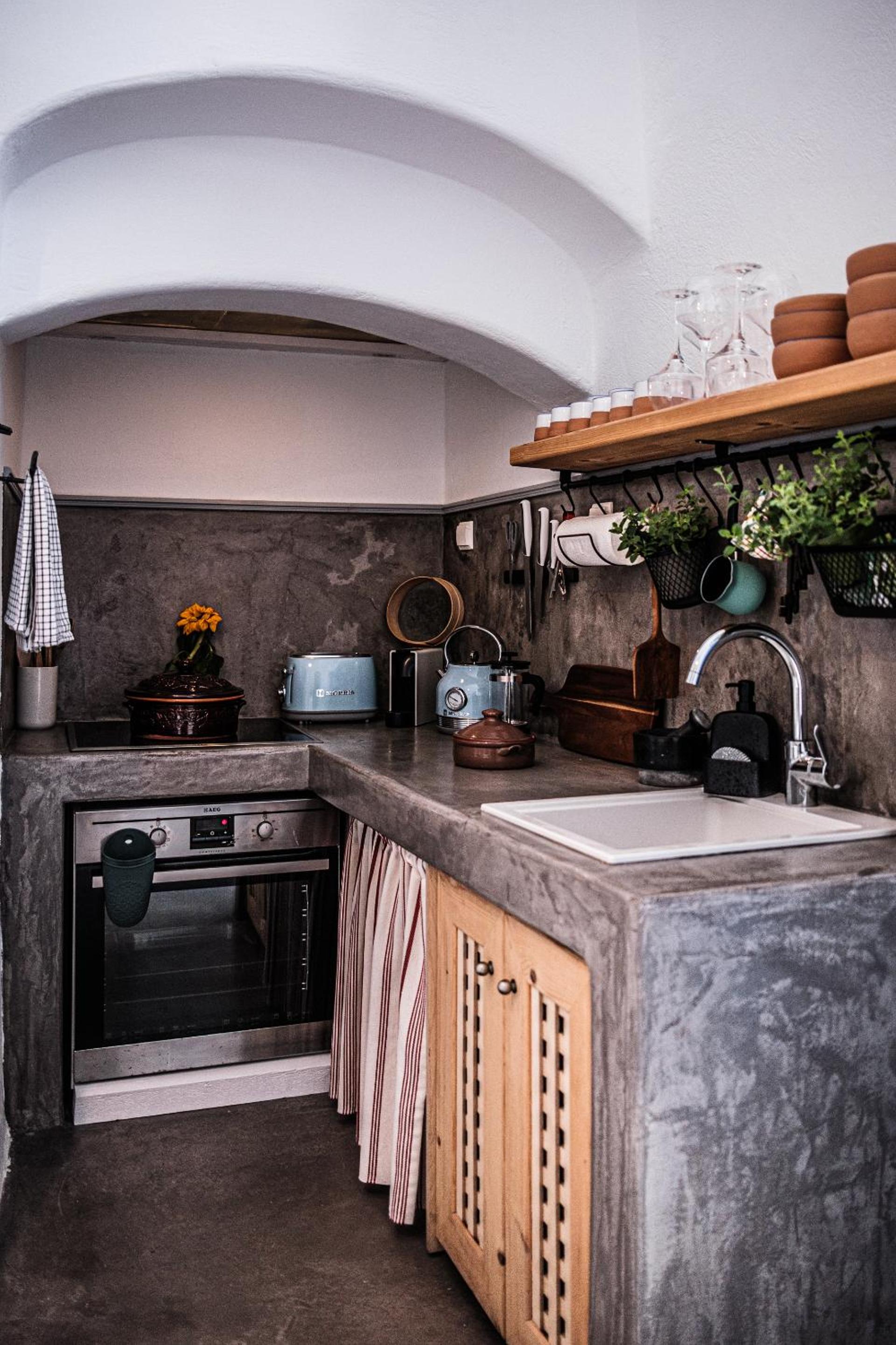 Castellana Cycladic House