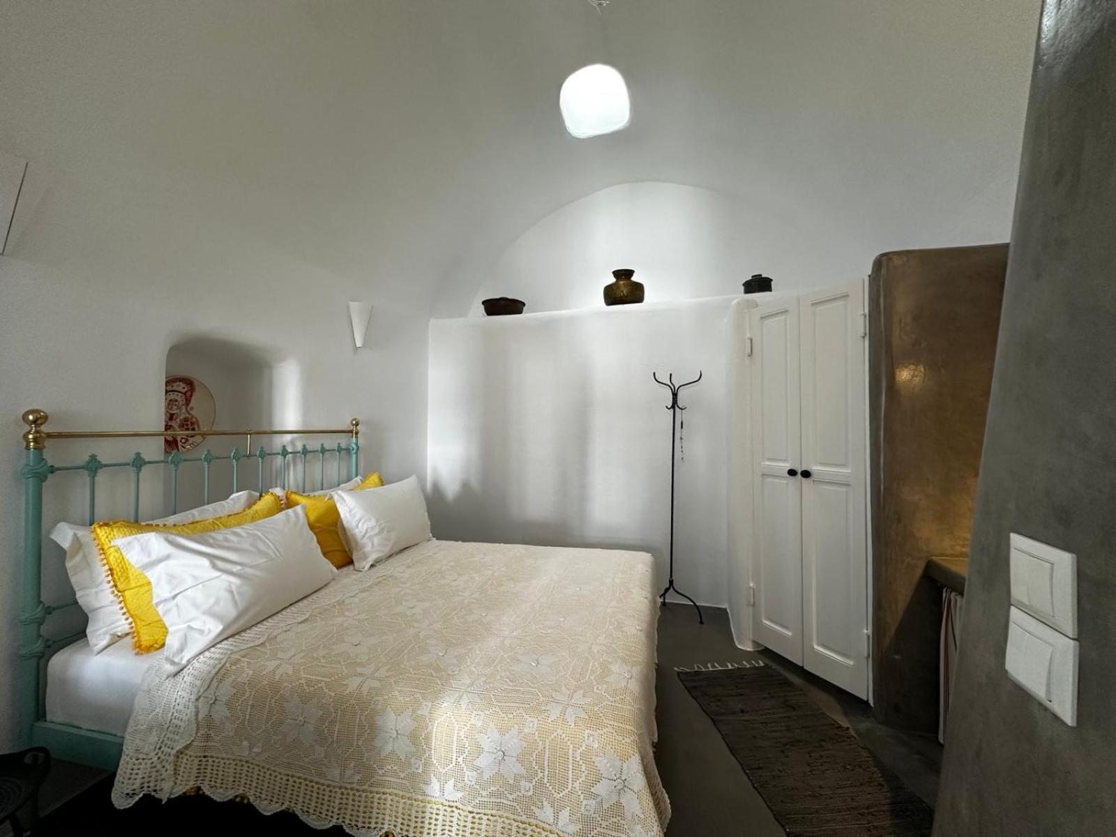 Castellana Cycladic House
