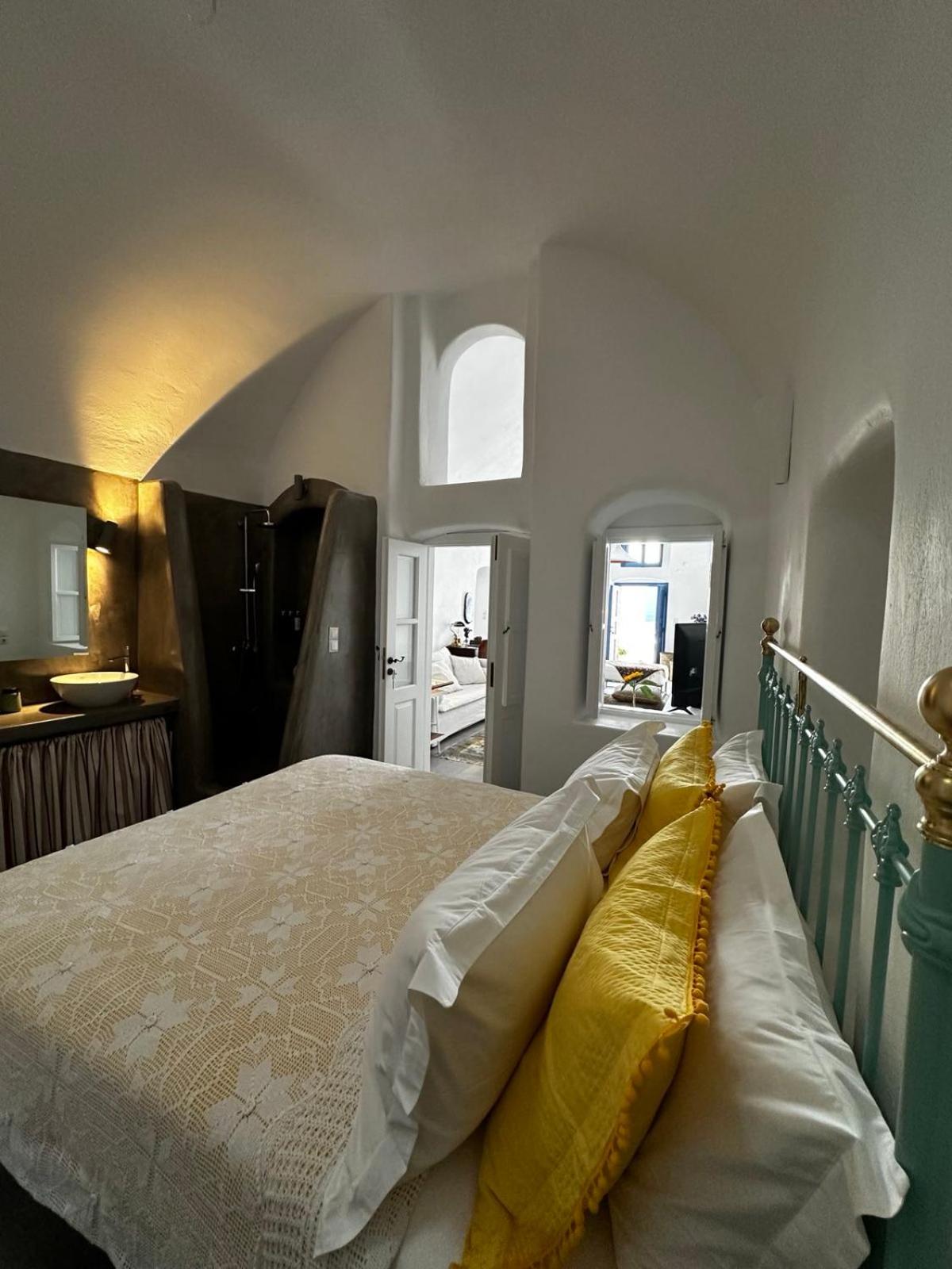 Castellana Cycladic House