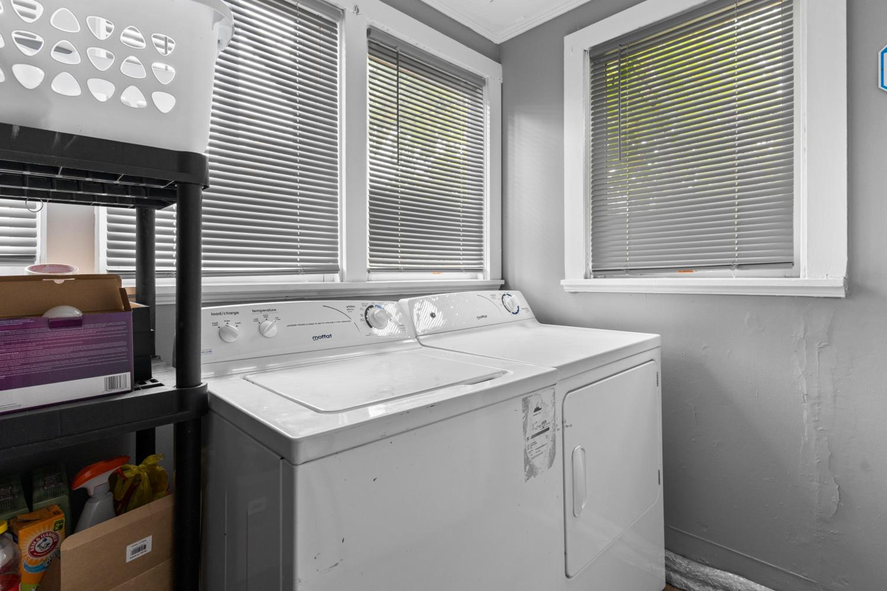 7BR house 19 ppl DT Windsor WD Free Parking