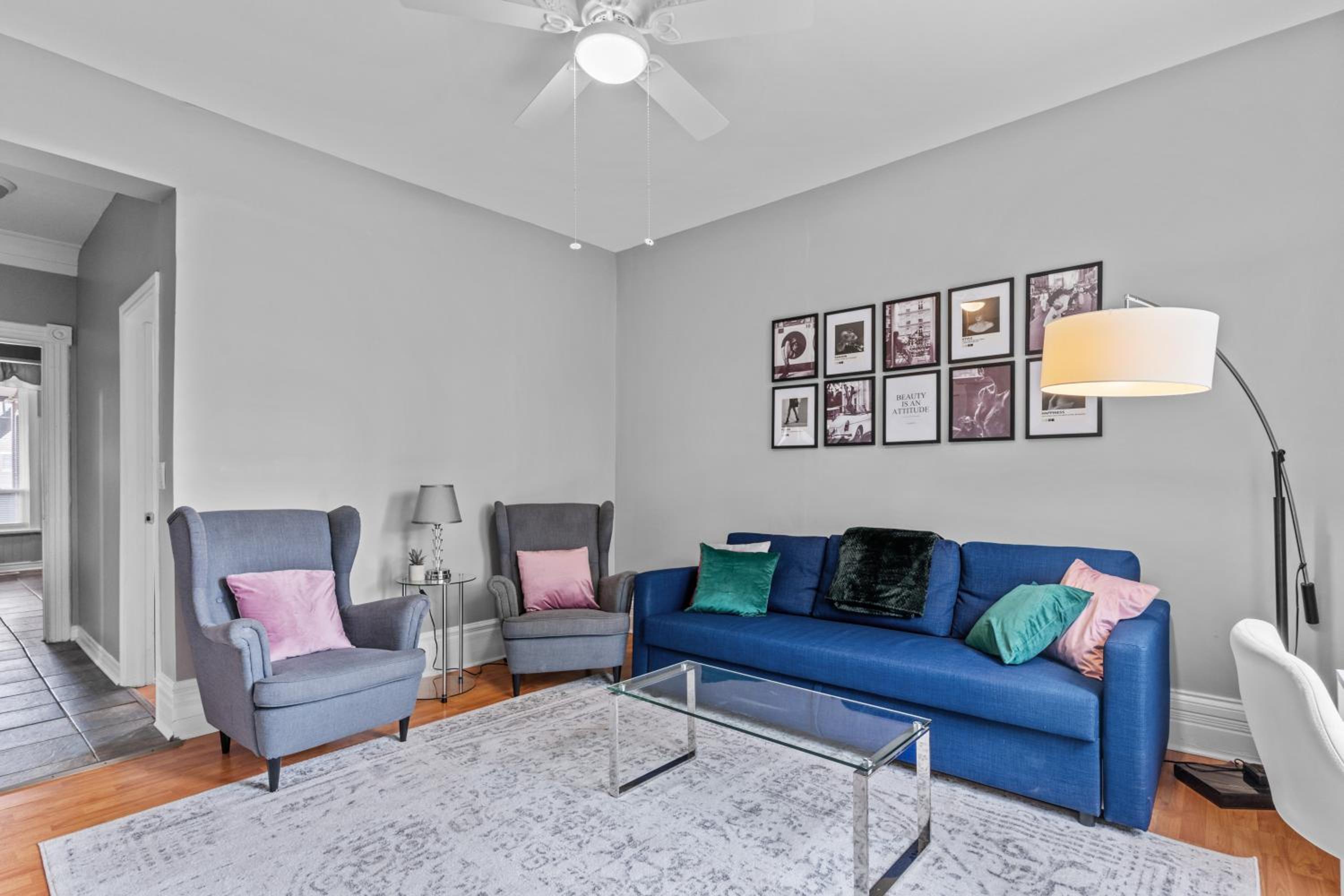 7BR house 19 ppl DT Windsor WD Free Parking