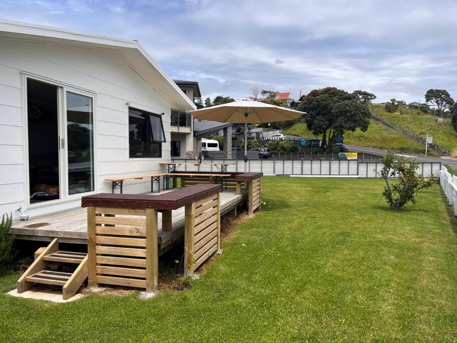 Kopu Cottage - in the heart of Raglan. view 5