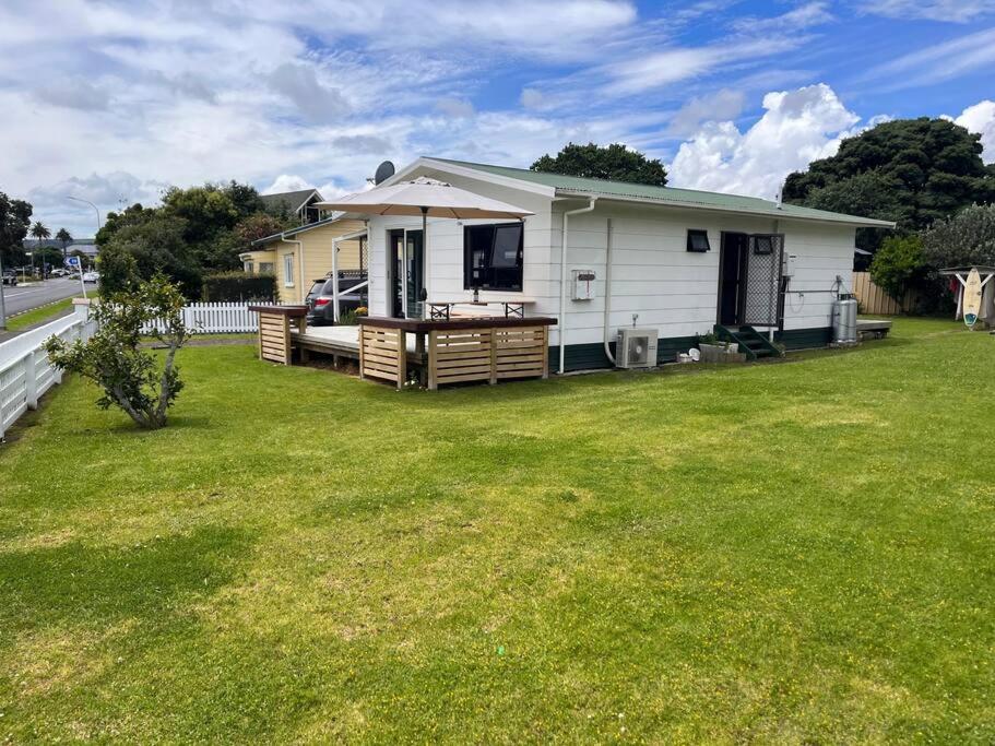 Kopu Cottage - in the heart of Raglan. view 4