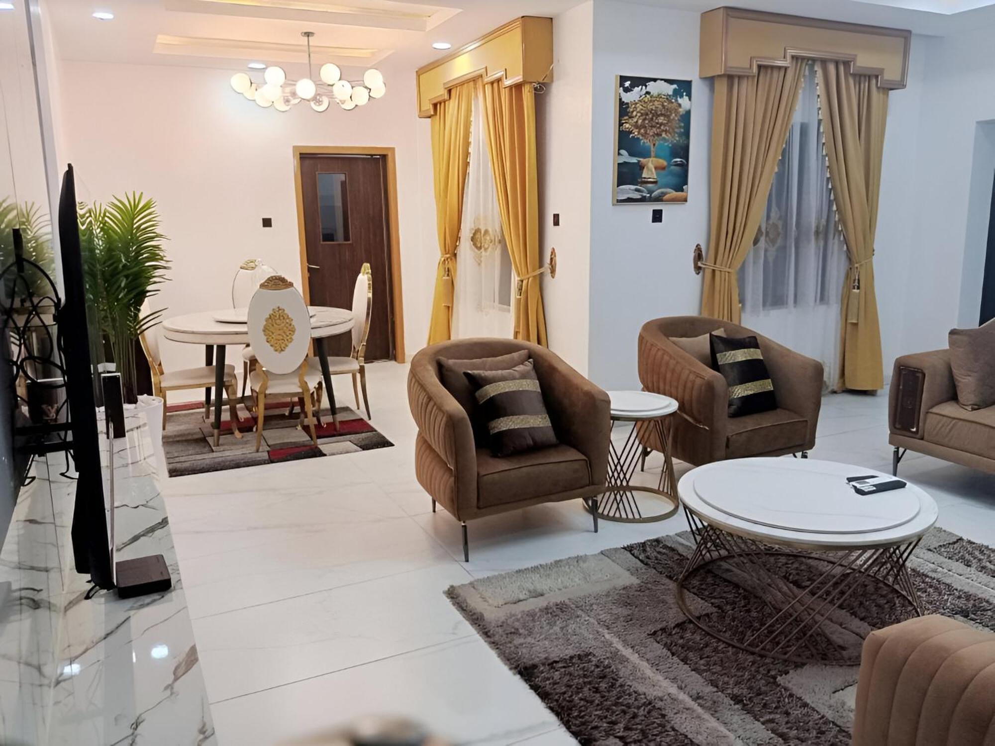 Luxury 3 Bedroom Apartment Available for Shortlet at Jabi - Abuja view 5