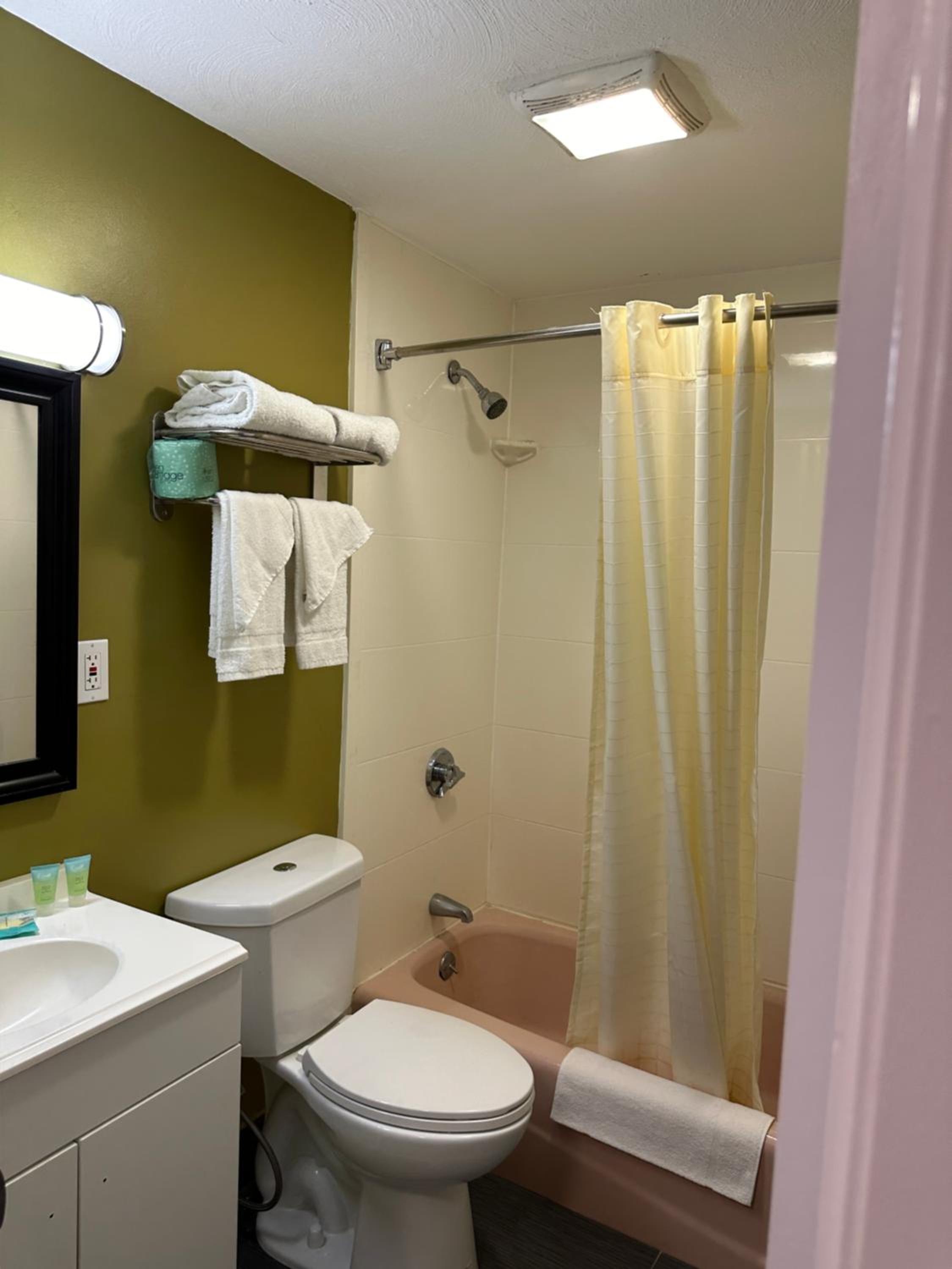 Wickford Motor Inn