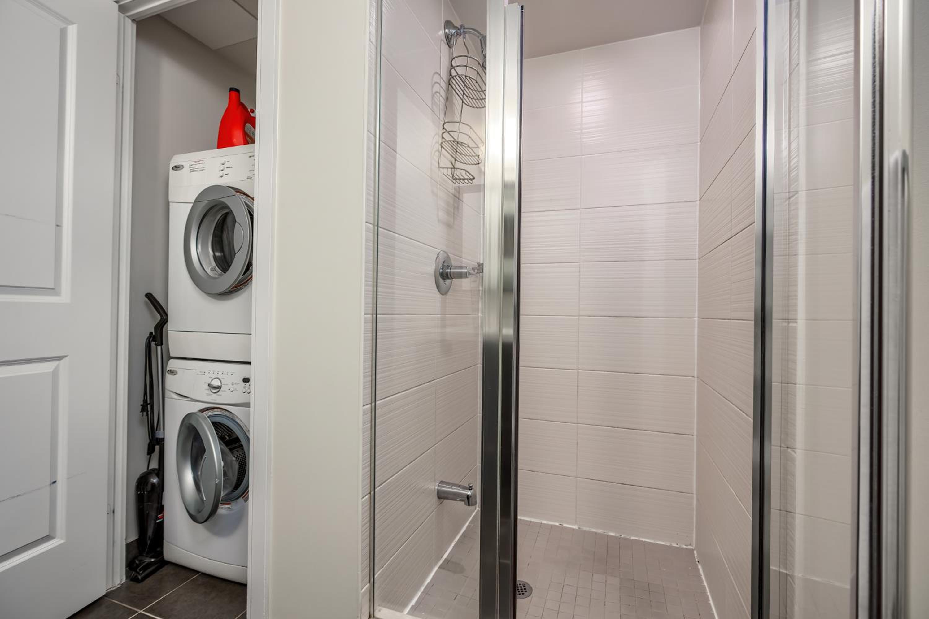Condo in the heart of Downtown Toronto!