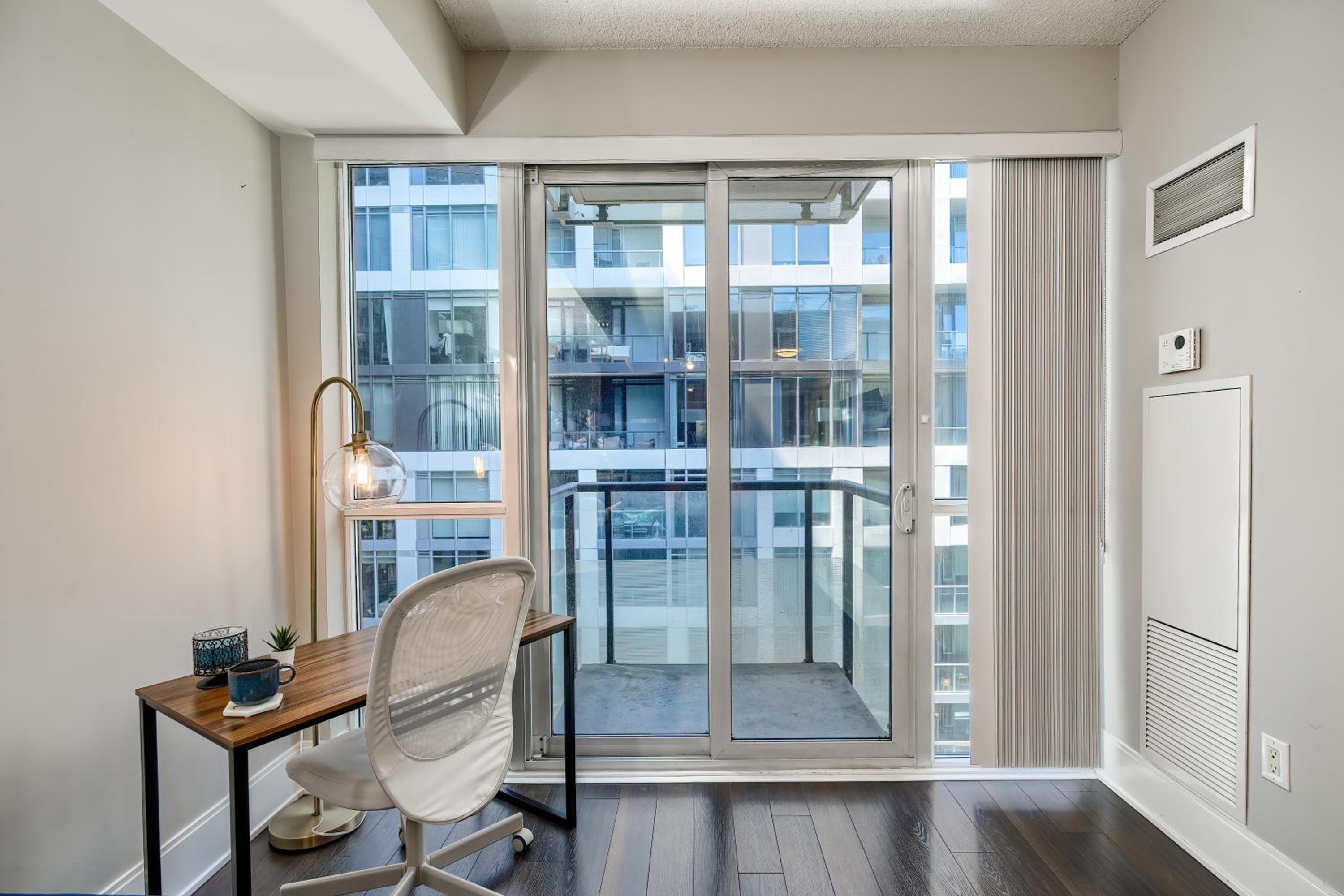 Condo in the heart of Downtown Toronto!