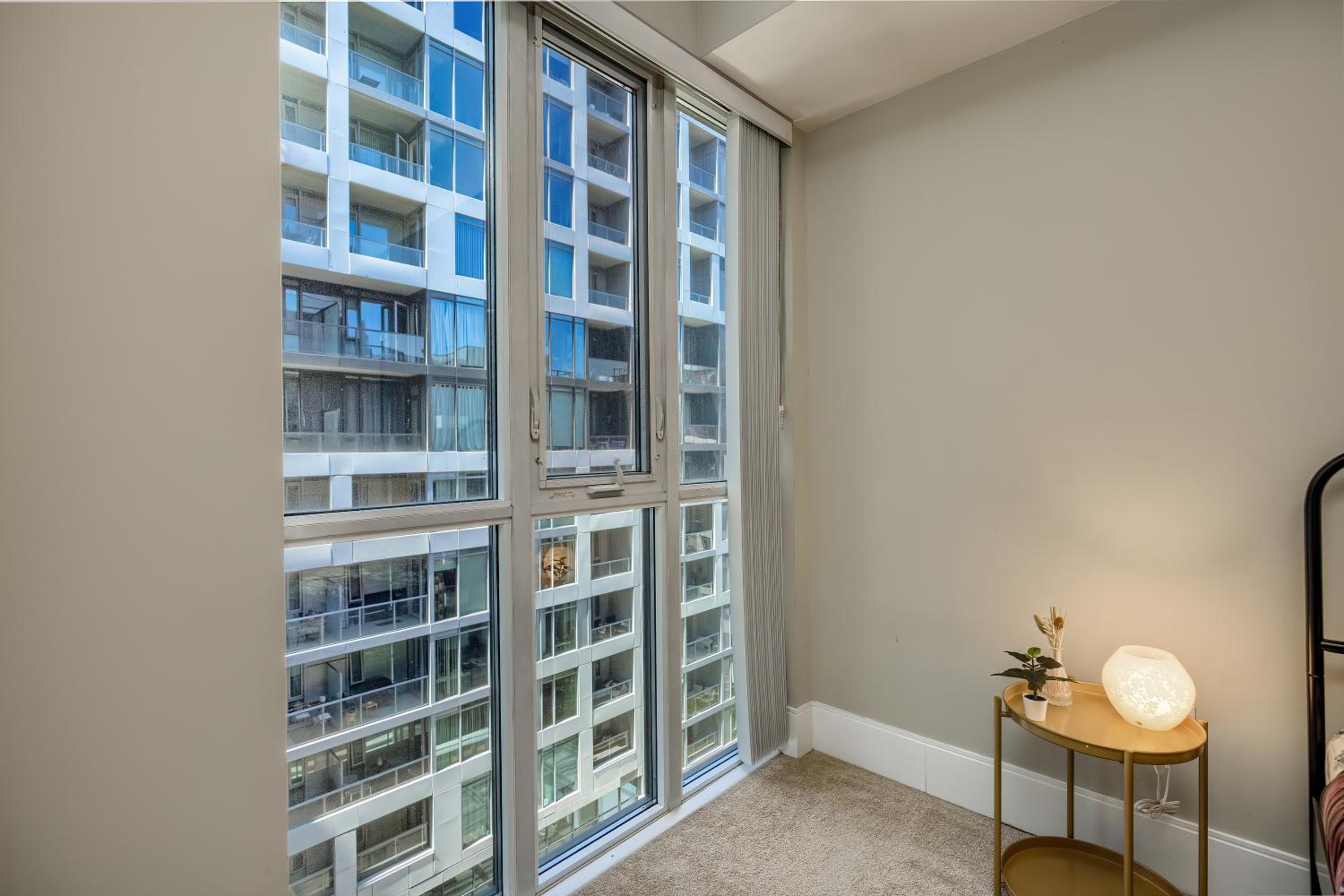 Condo in the heart of Downtown Toronto!