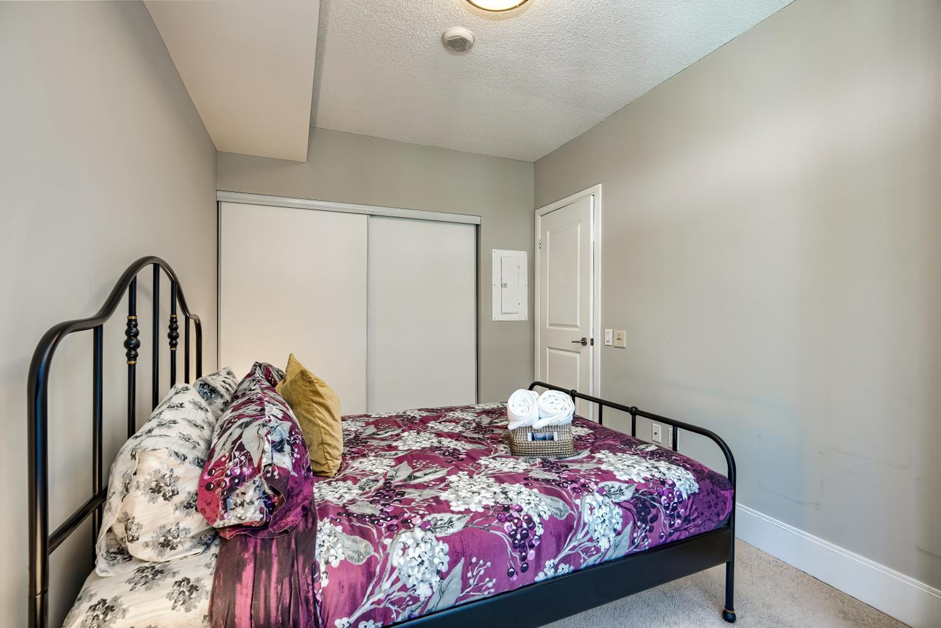 Condo in the heart of Downtown Toronto!