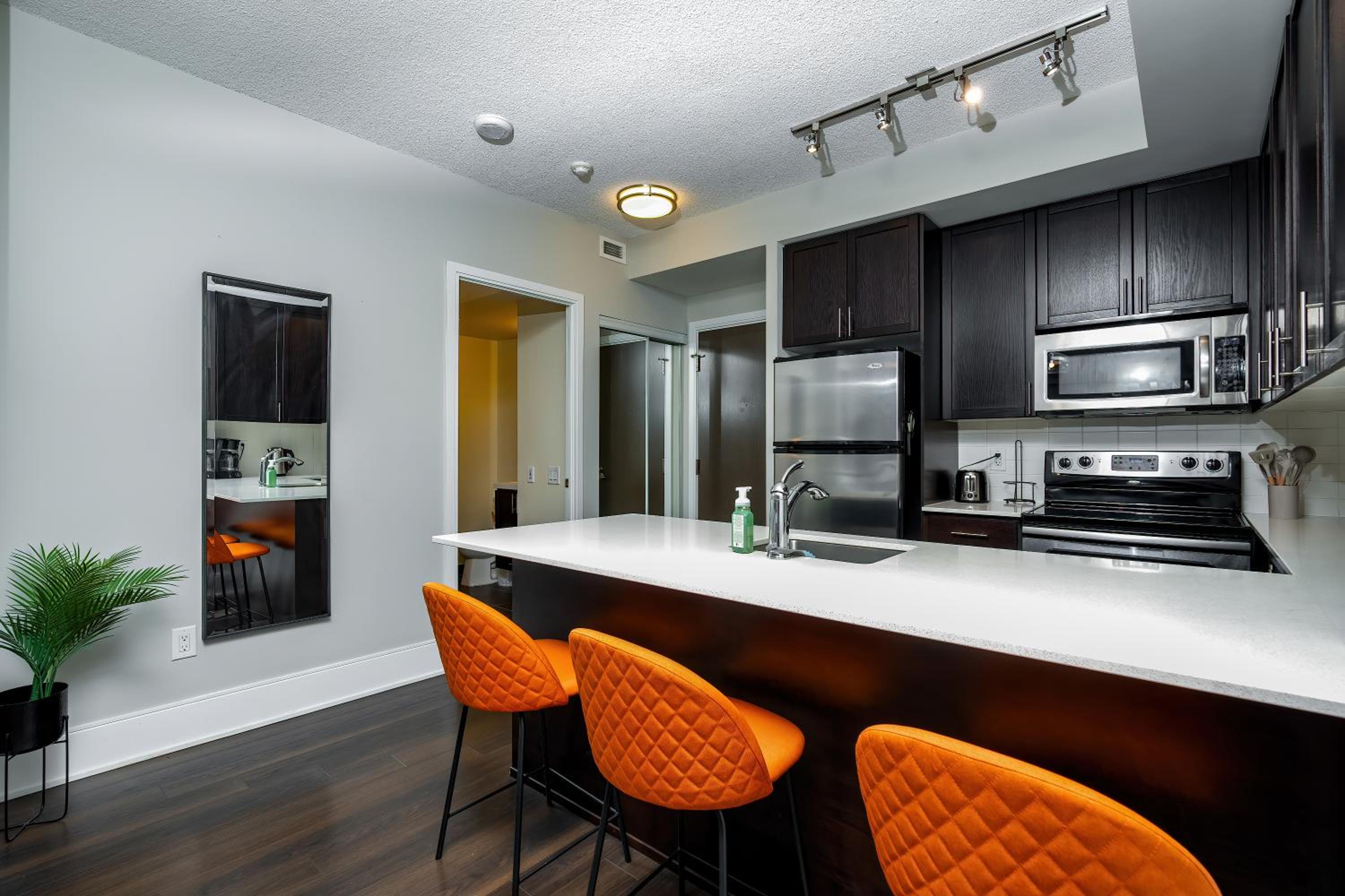 Condo in the heart of Downtown Toronto!