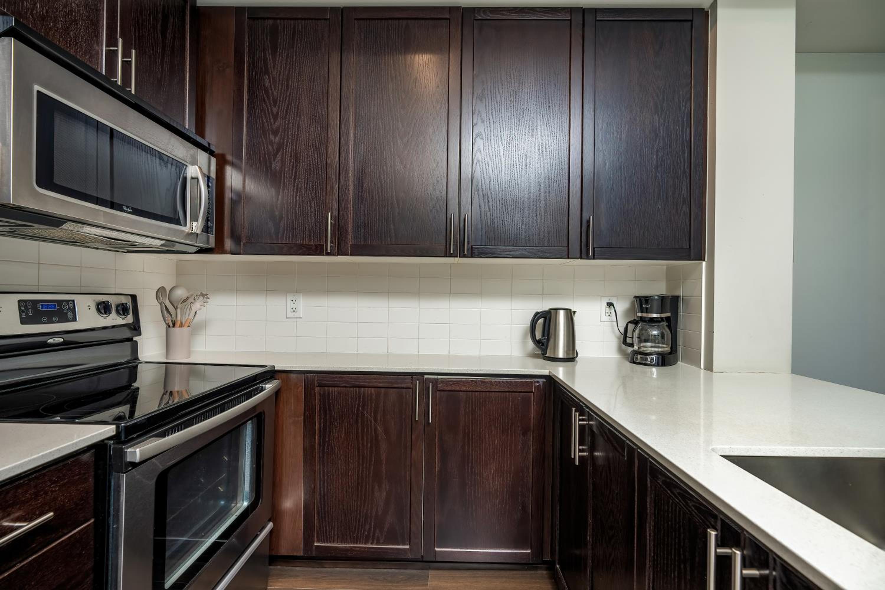 Condo in the heart of Downtown Toronto!