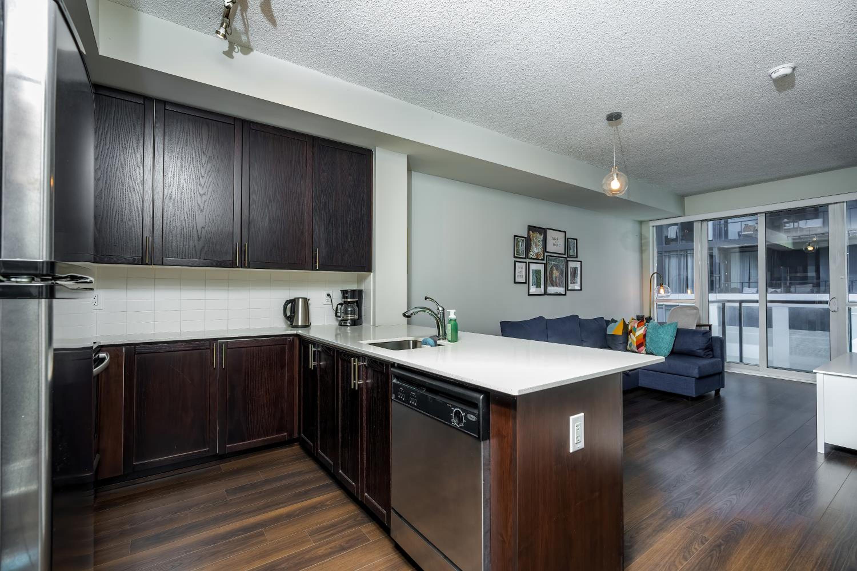 Condo in the heart of Downtown Toronto!