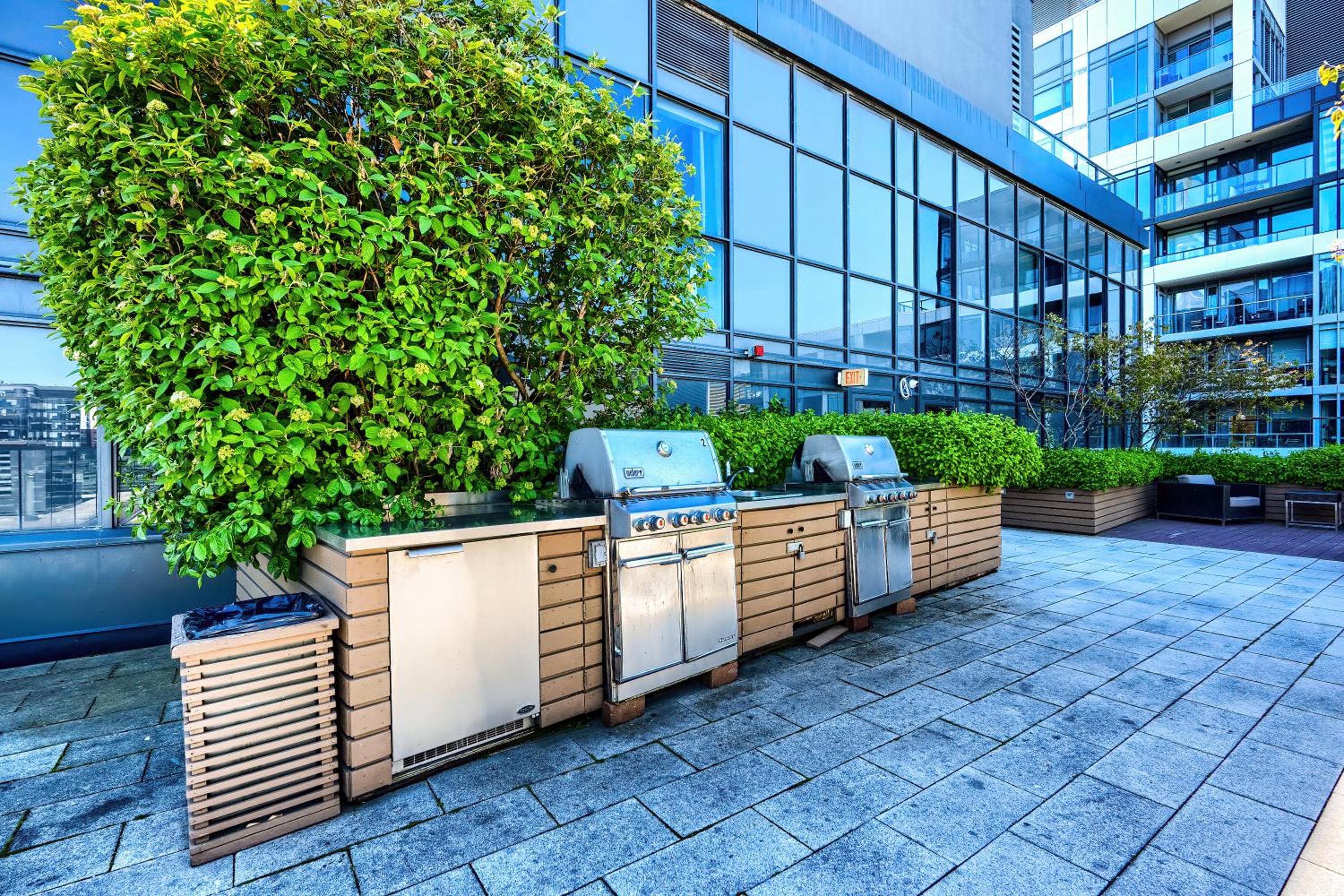 Condo in the heart of Downtown Toronto!