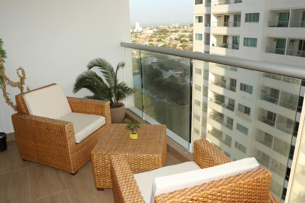 Large loft with city views for relax and fun