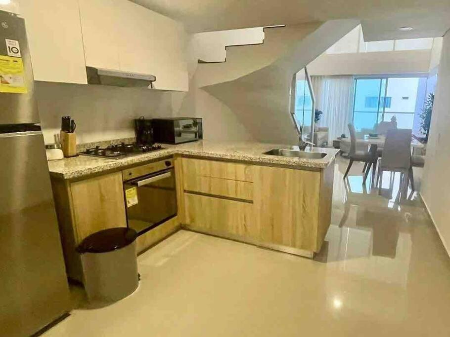 Large loft with city views for relax and fun
