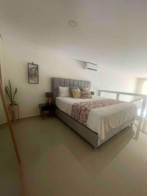 Large loft with city views for relax and fun