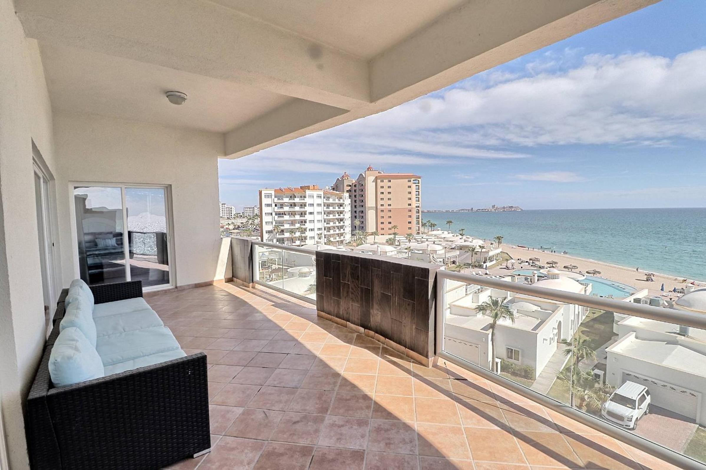 Las Palmas Resort view 3