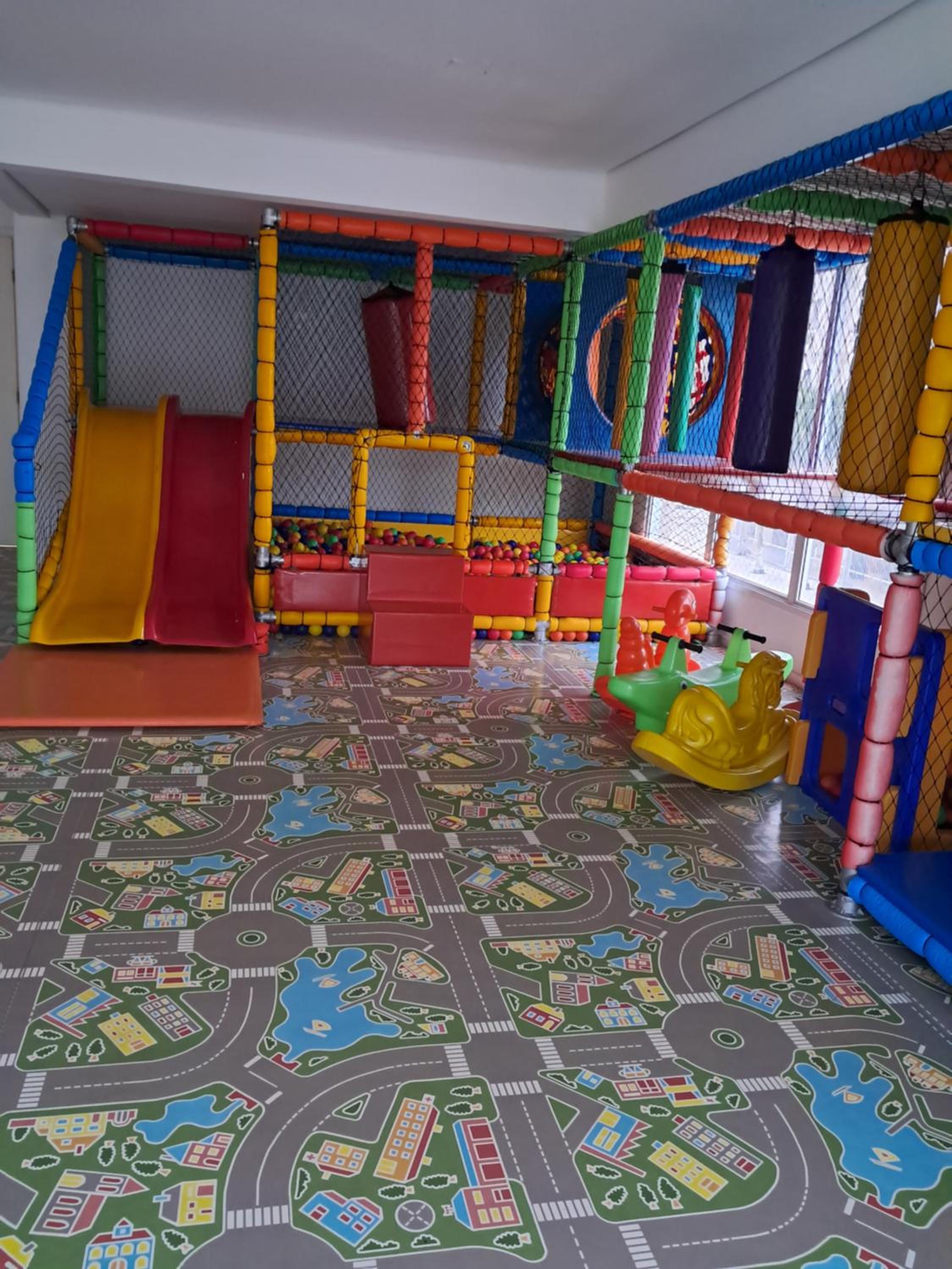 Apto Enseada Guarujá com Terraço Gourmet a 5 minutos da praia