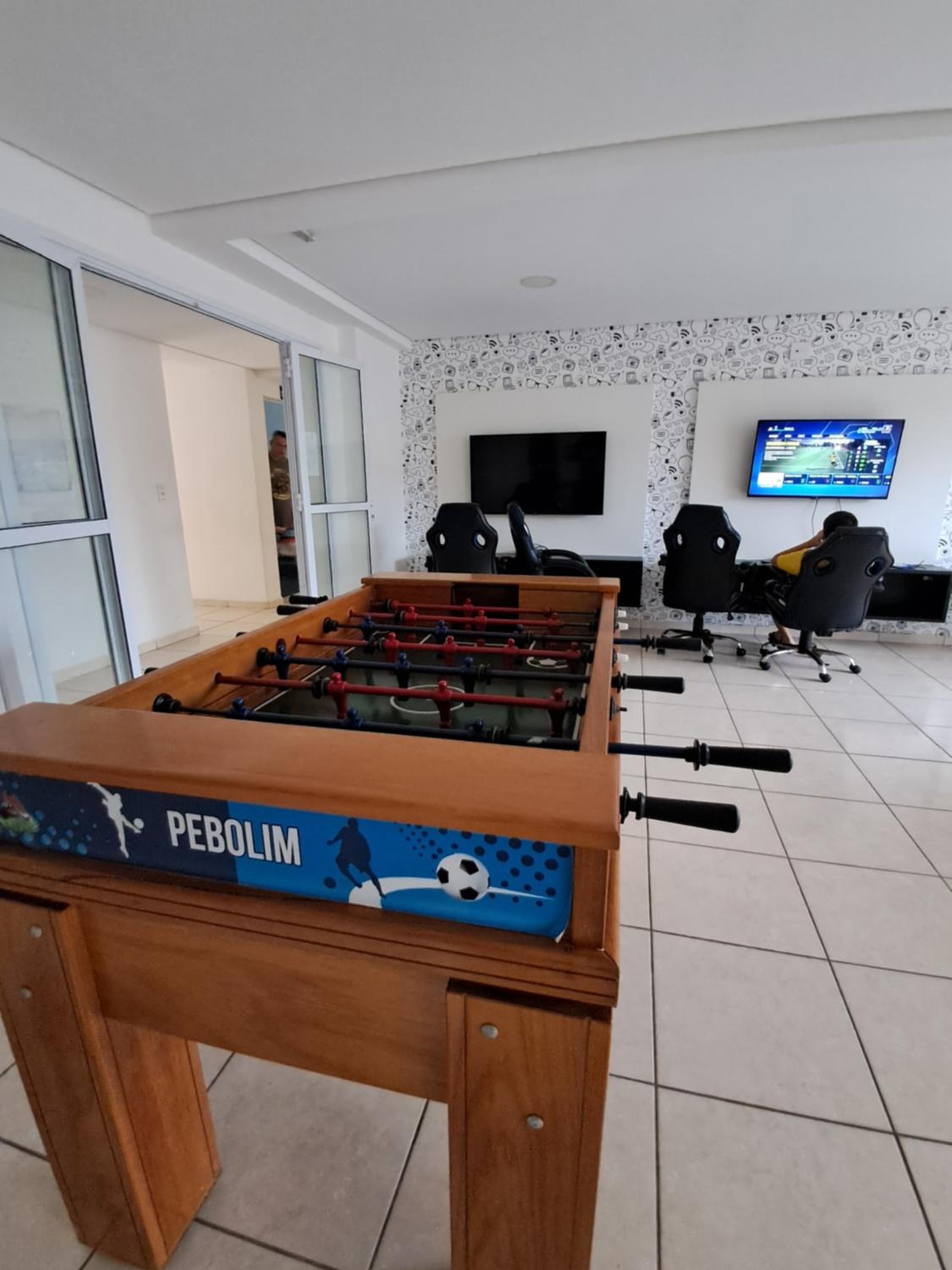 Apto Enseada Guarujá com Terraço Gourmet a 5 minutos da praia