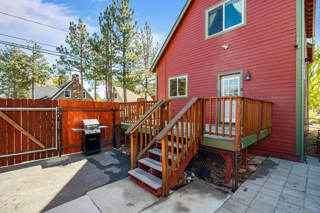 Legacy cubs big bear Cabin