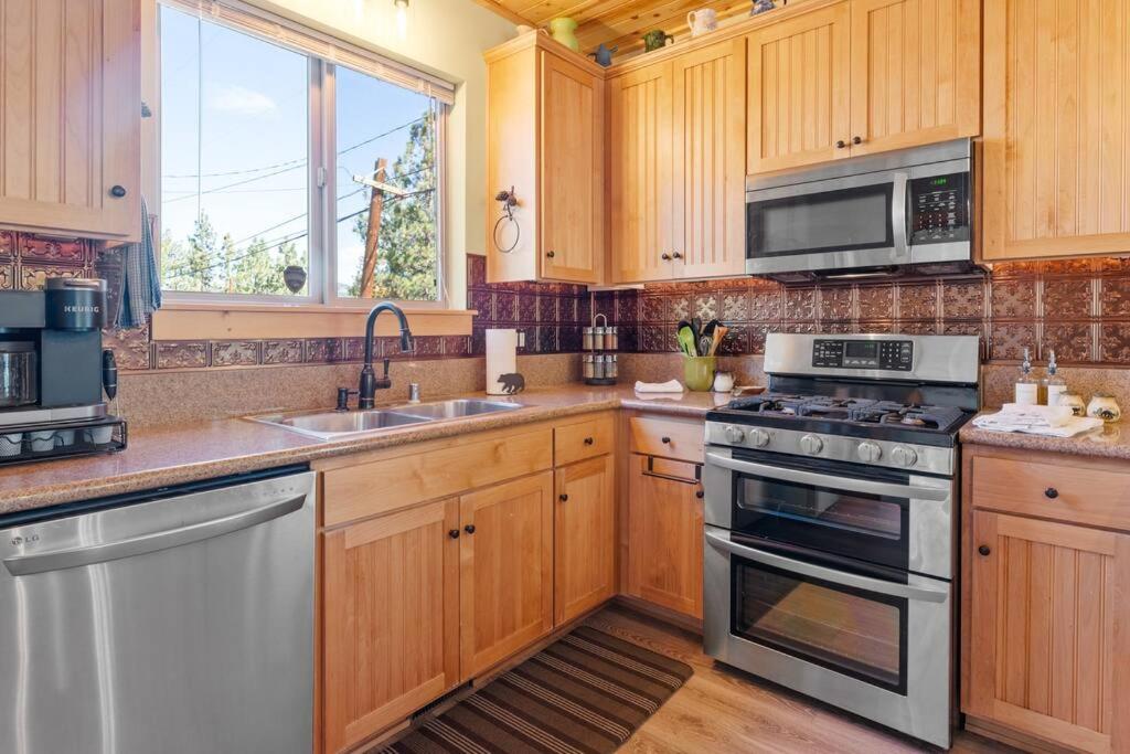 Legacy cubs big bear Cabin