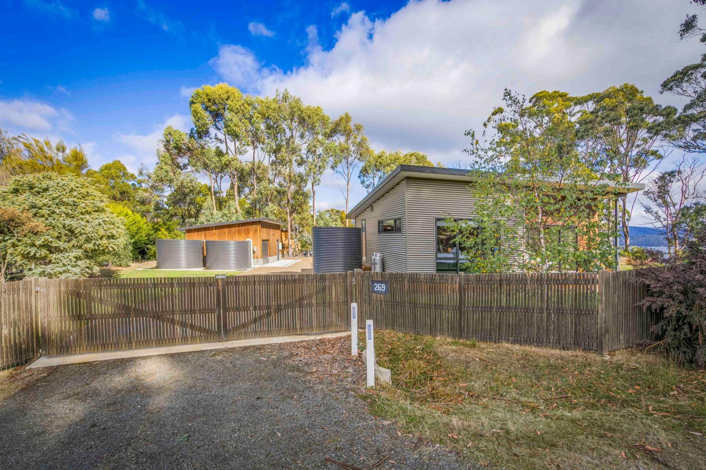 Herlihys On Huon - Cabin 2