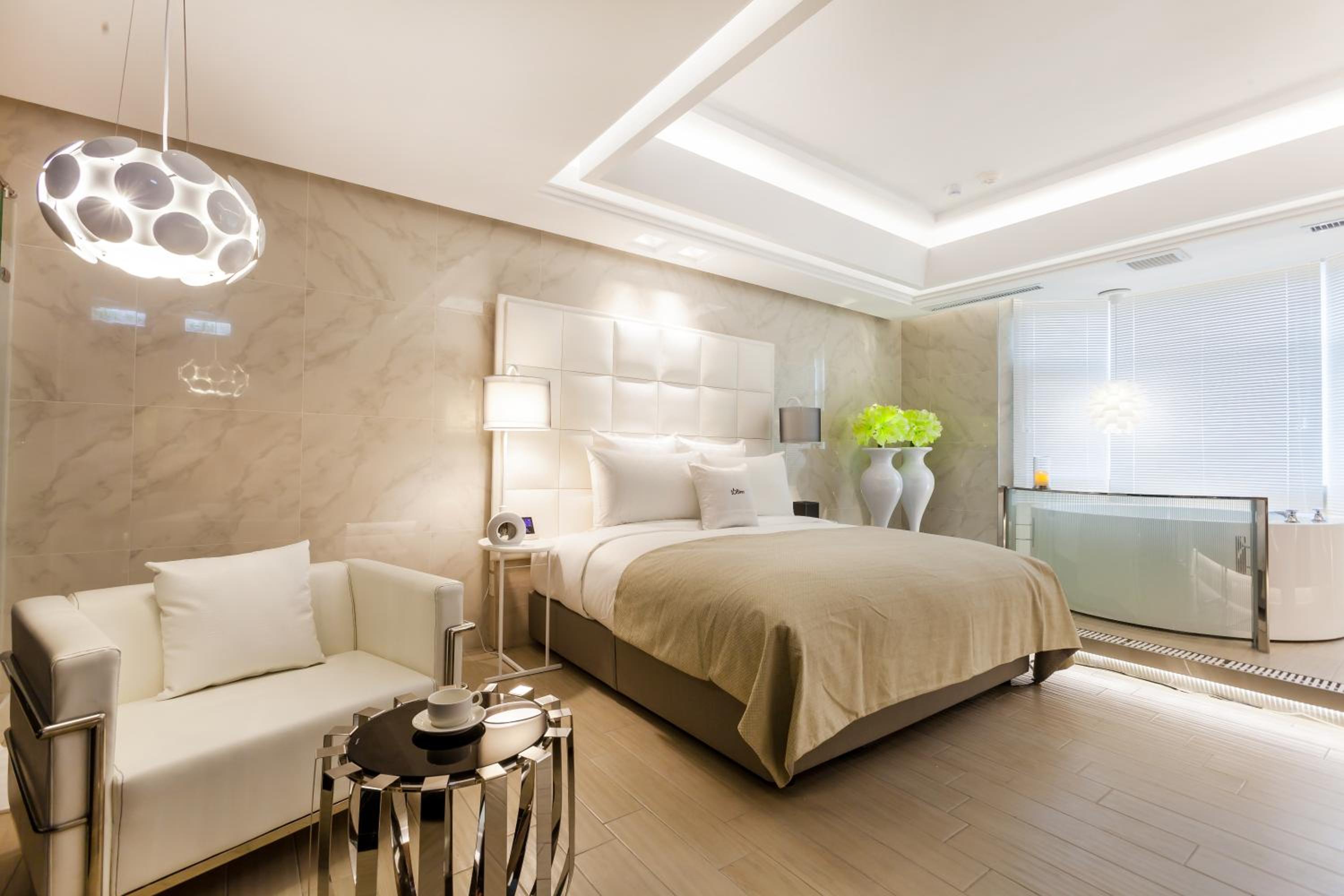 Six Star Motel-Taoyuan