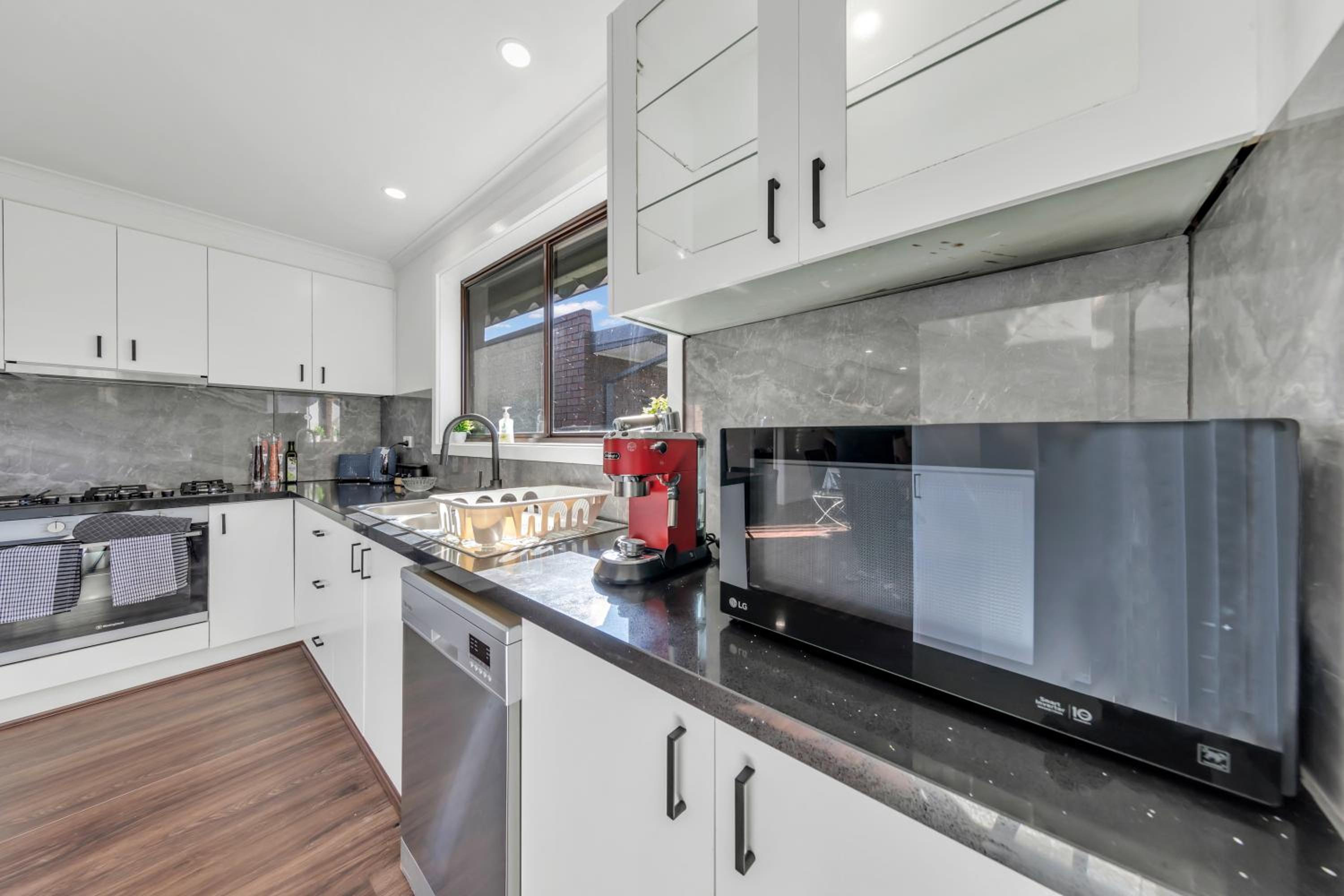 Melbourne Airport Pet friendly Guest House