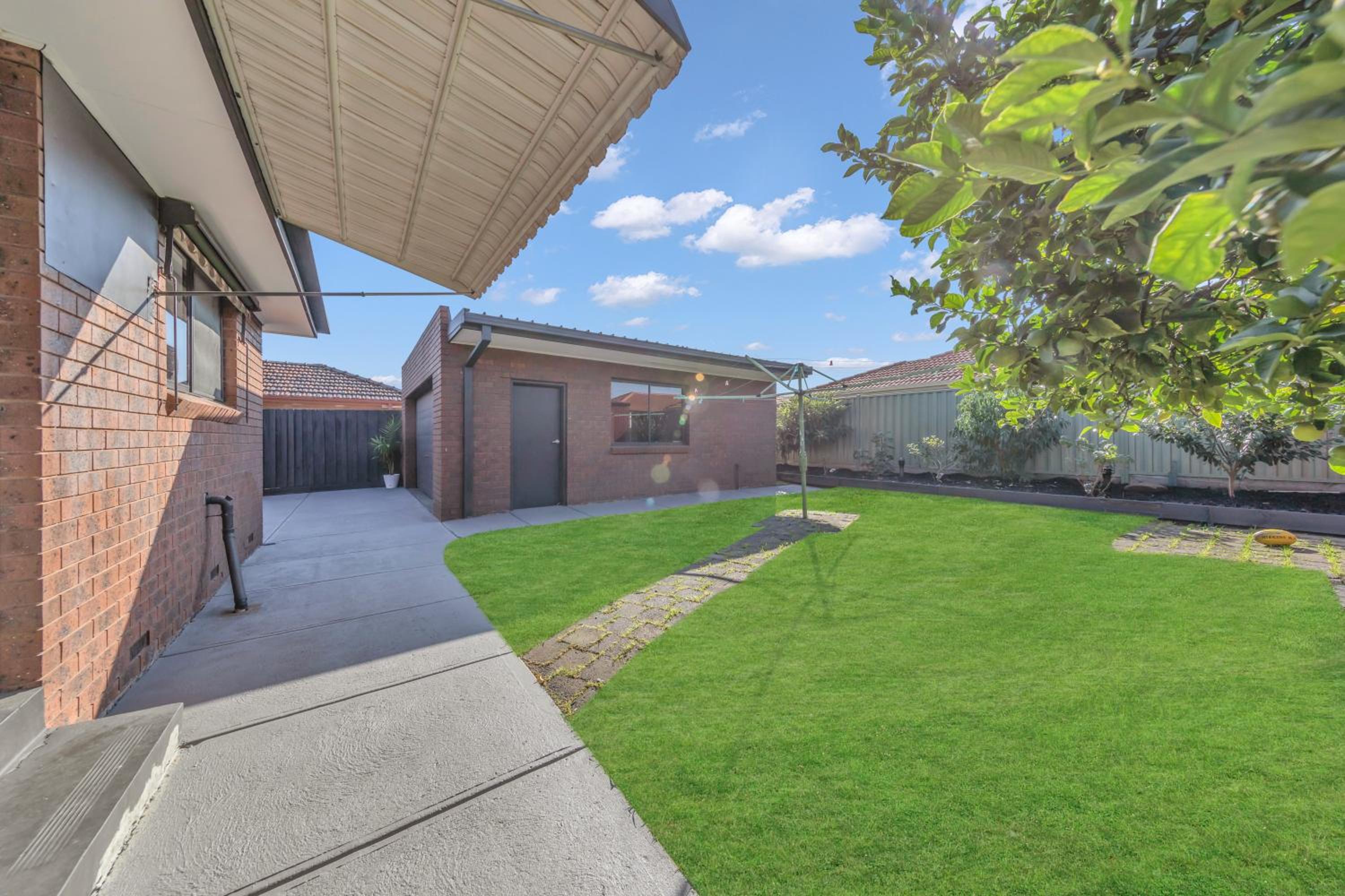 Melbourne Airport Pet friendly Guest House