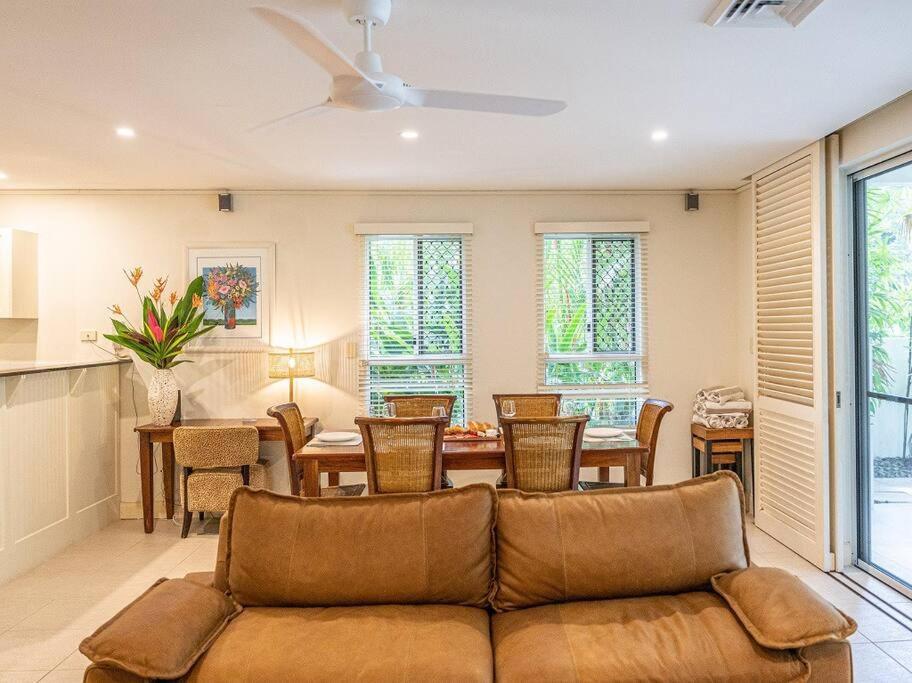 Sea La Vie - Port Douglas