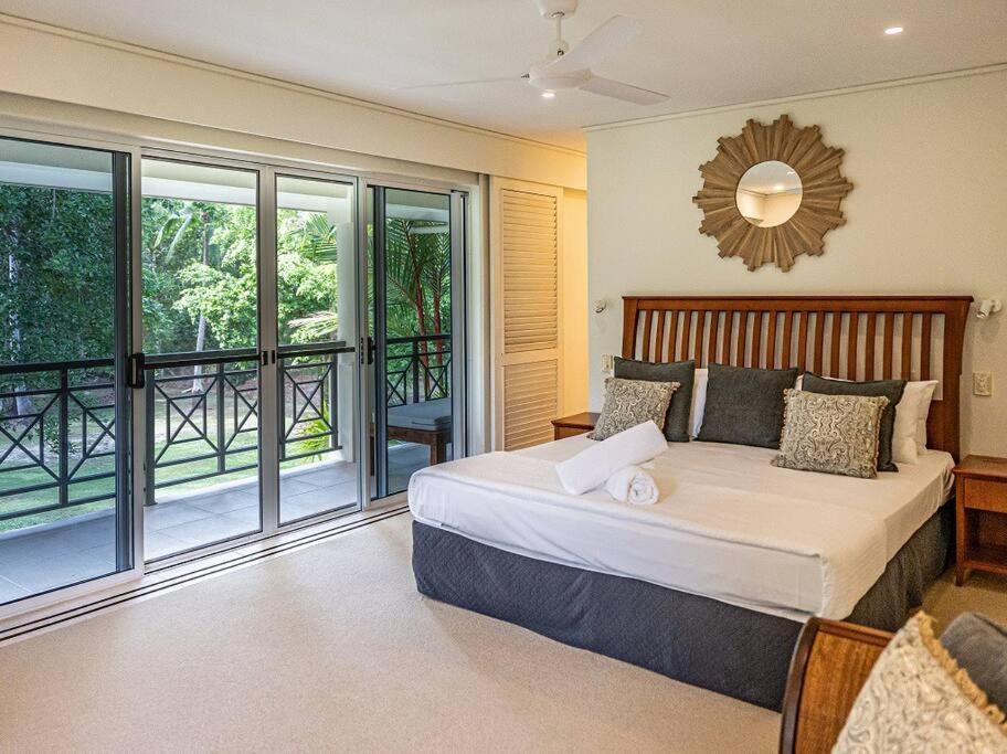 Sea La Vie - Port Douglas
