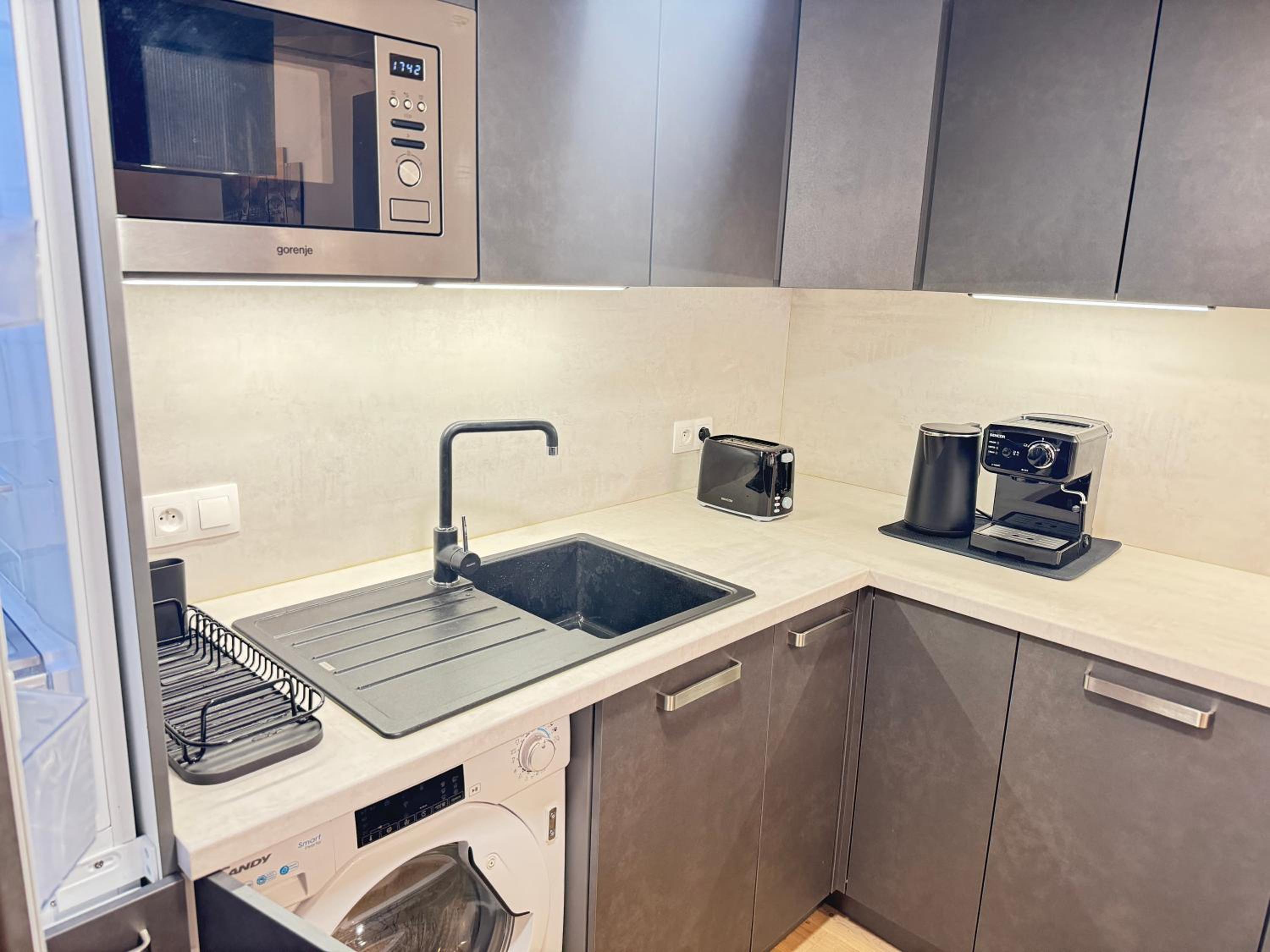 Free Parking - Cozy apartment near Vyšehrad Railway Bridge