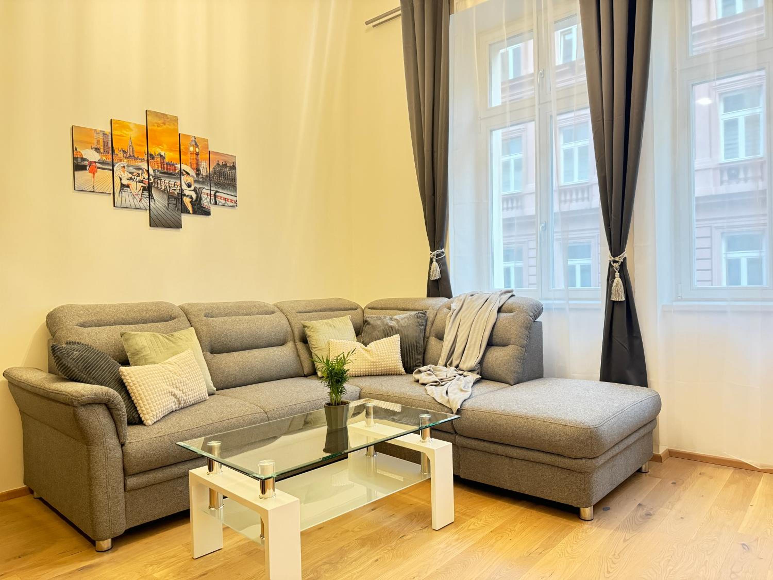 Free Parking - Cozy apartment near Vyšehrad Railway Bridge