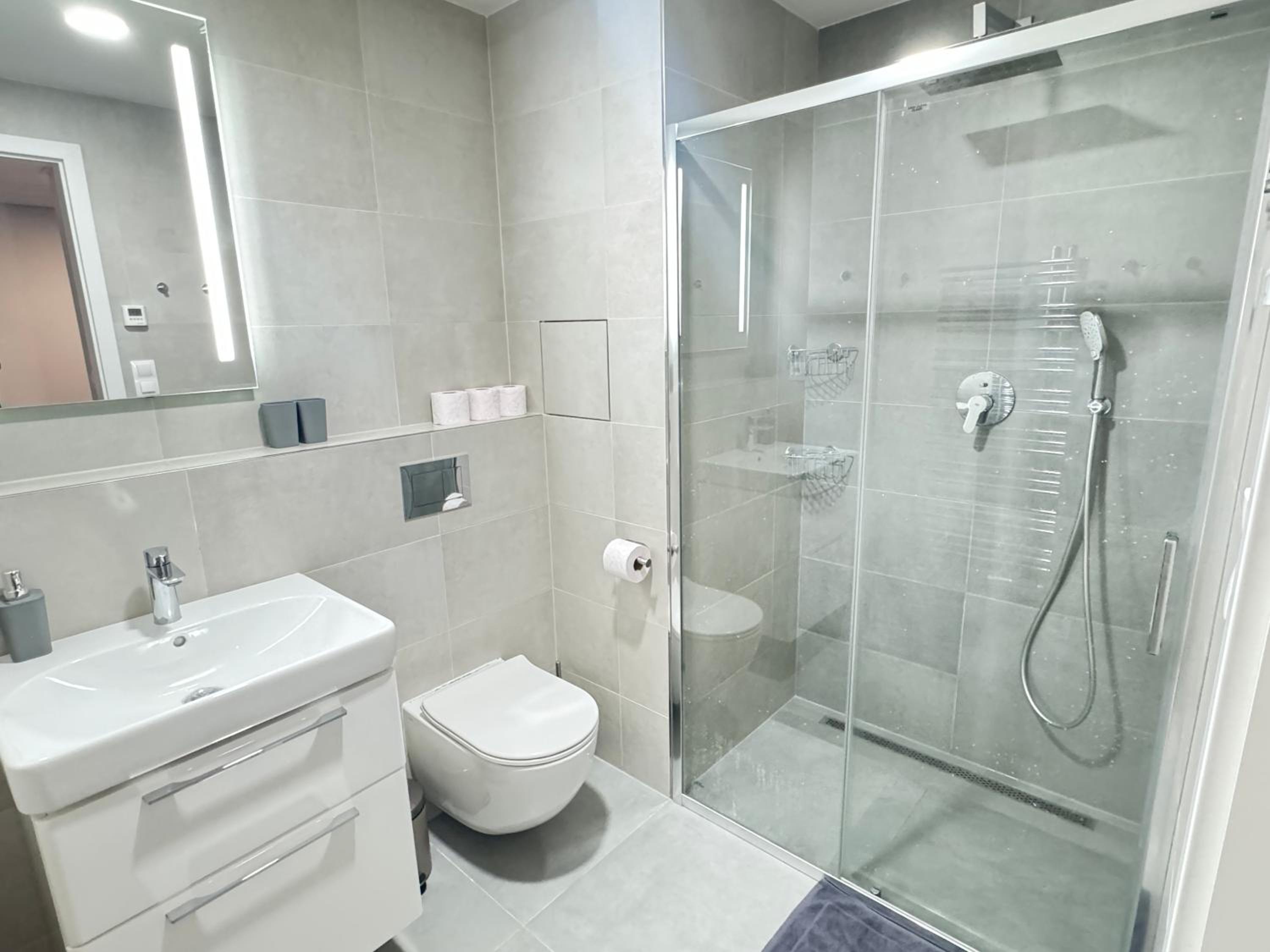 Free Parking - Cozy apartment near Vyšehrad Railway Bridge