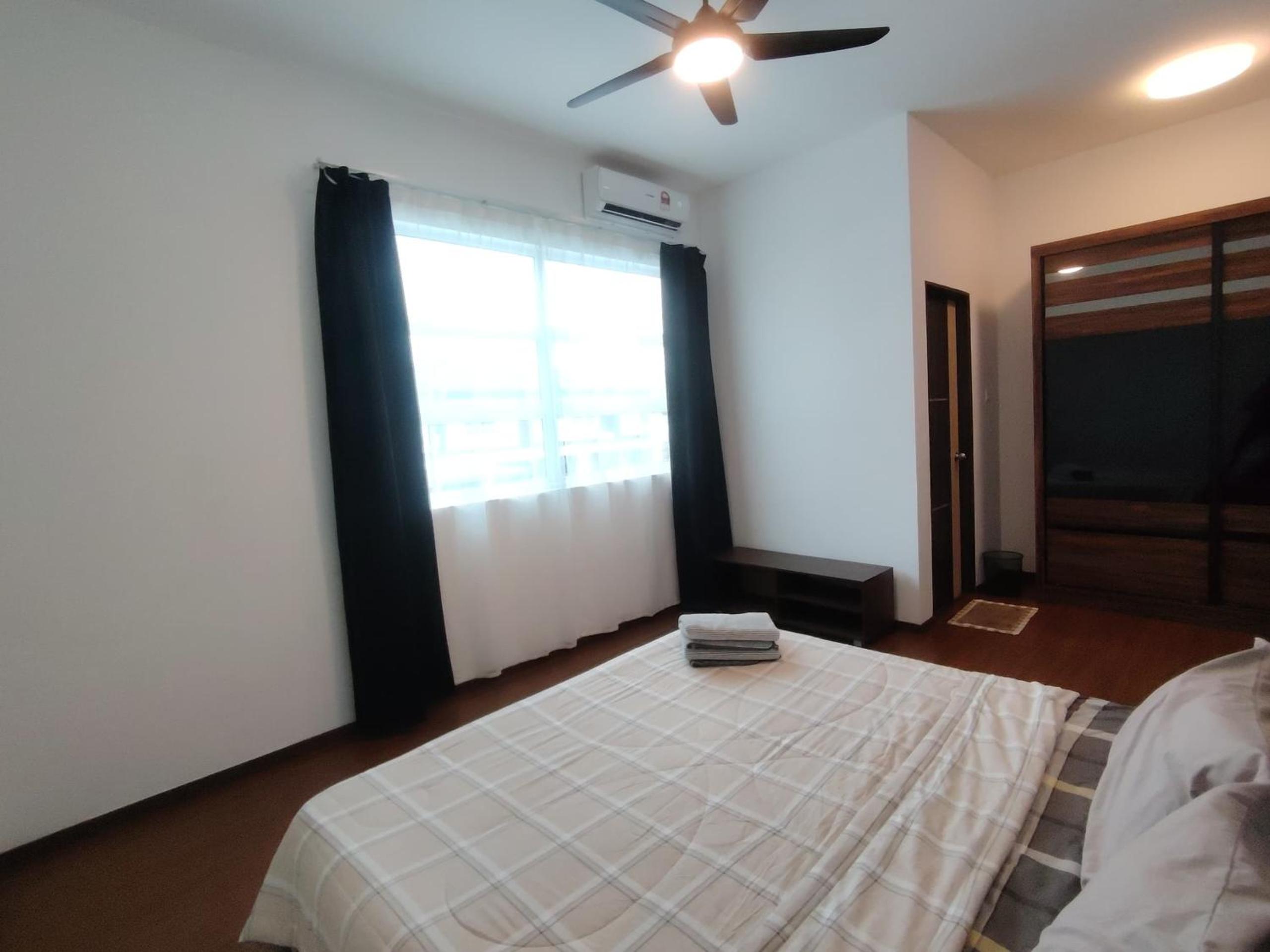 JNJ Miri Homestay - Miri Serene Shangrila photo 2