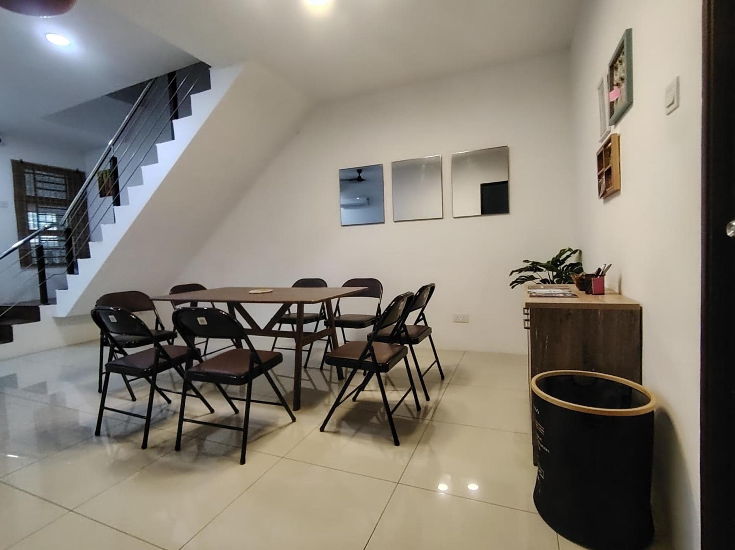 JNJ Miri Homestay - Miri Serene Shangrila, Luak with 4-bedroom photo 4