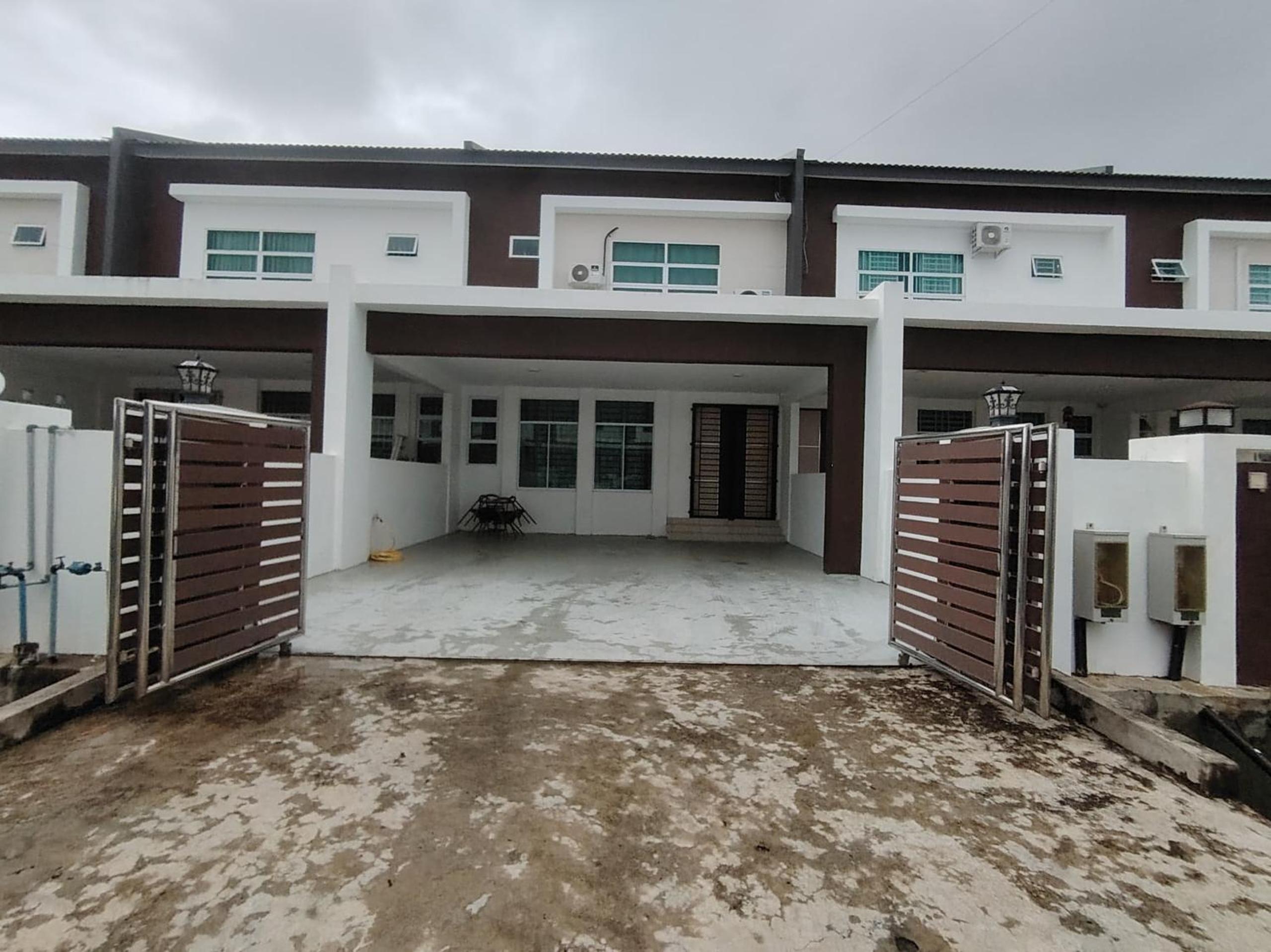 JNJ Miri Homestay - Miri Serene Shangrila, Luak with 4-bedroom photo 6